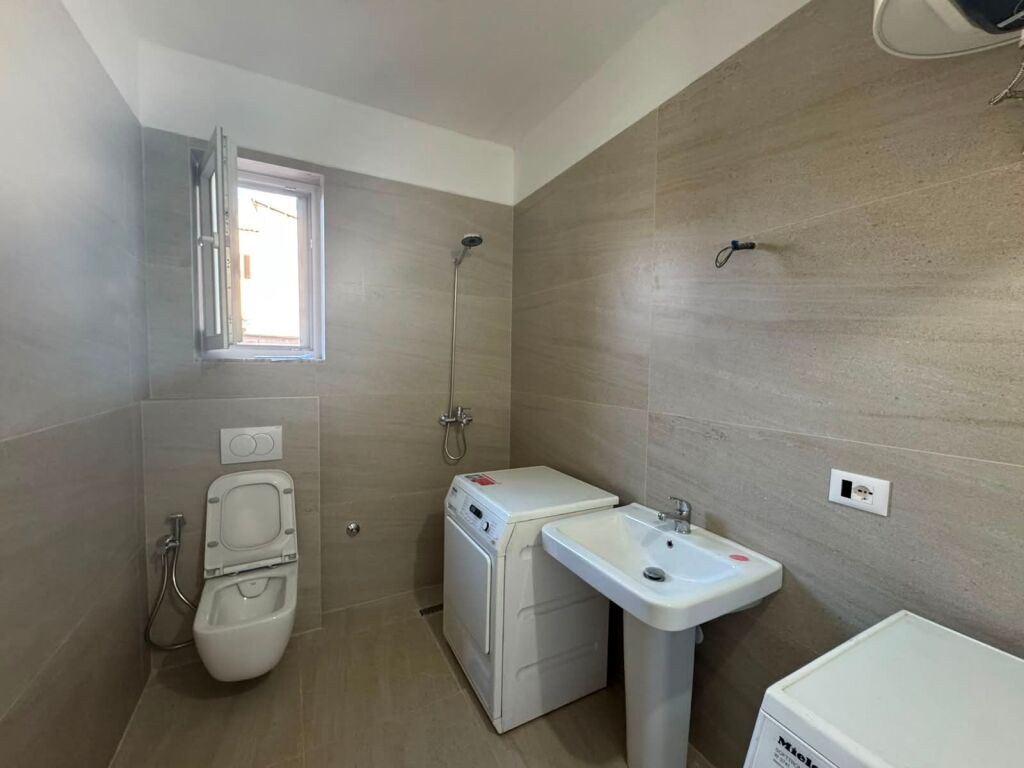 Apartament me Qera-Misto Mame