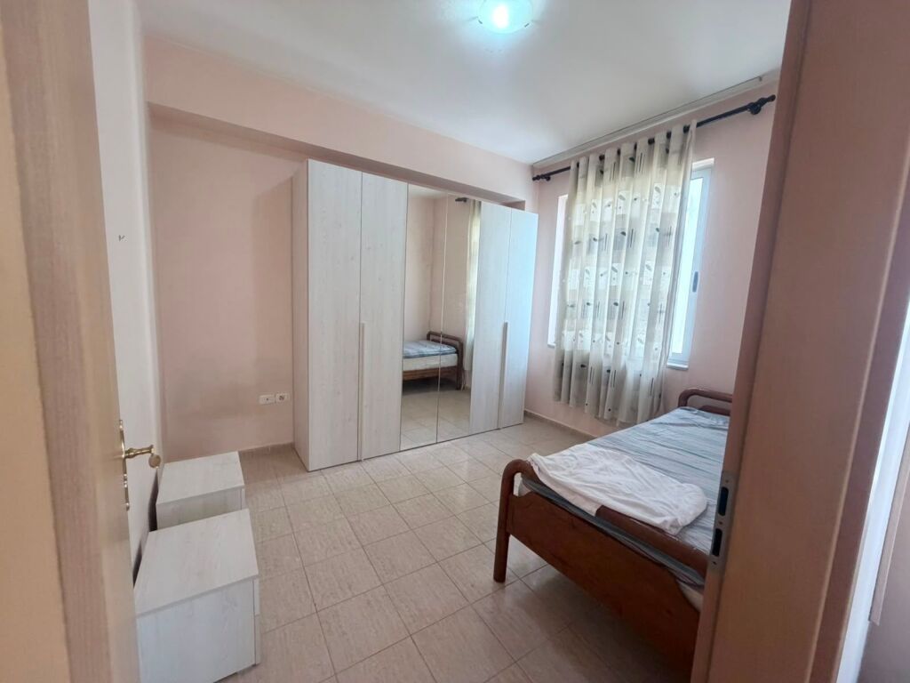 🏡 SHITET Apartament 2+1📍Prane Globe, Rr. e Kavajës
