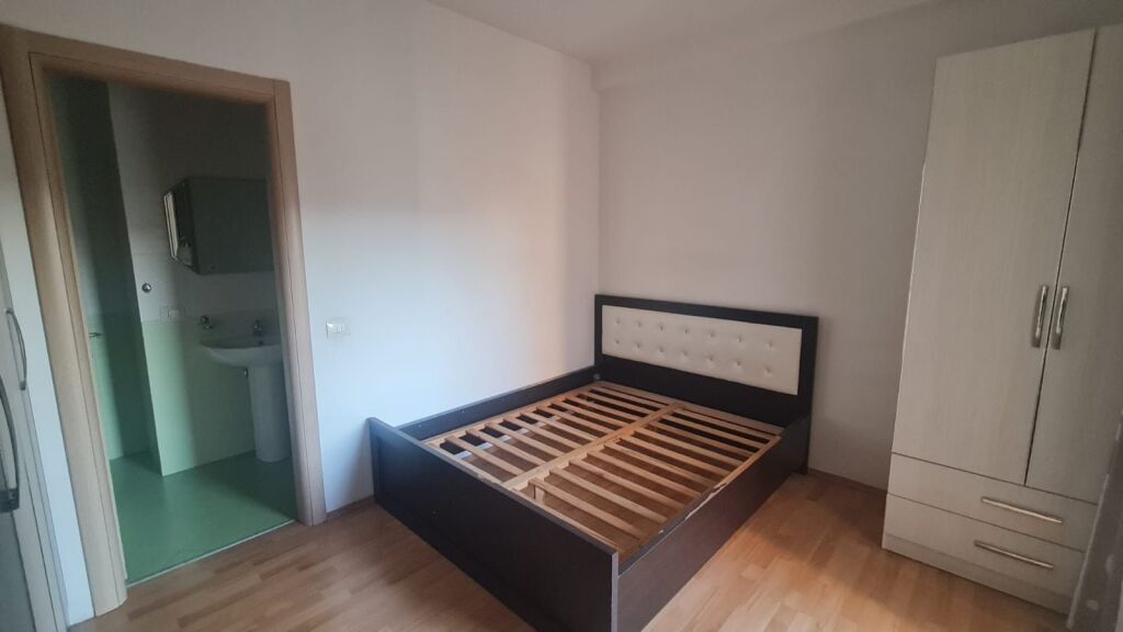 2+1, al ristorante Gjeli Don Bosko, 600 mila leke
