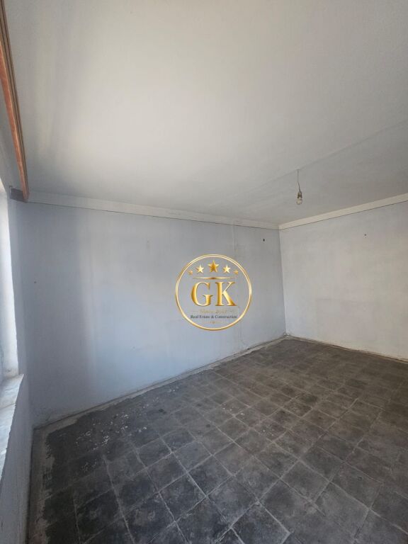 🏡 SHITET APARTAMENT 2+1 PRANË SHKOLLËS QEMAL MICI DURRËS