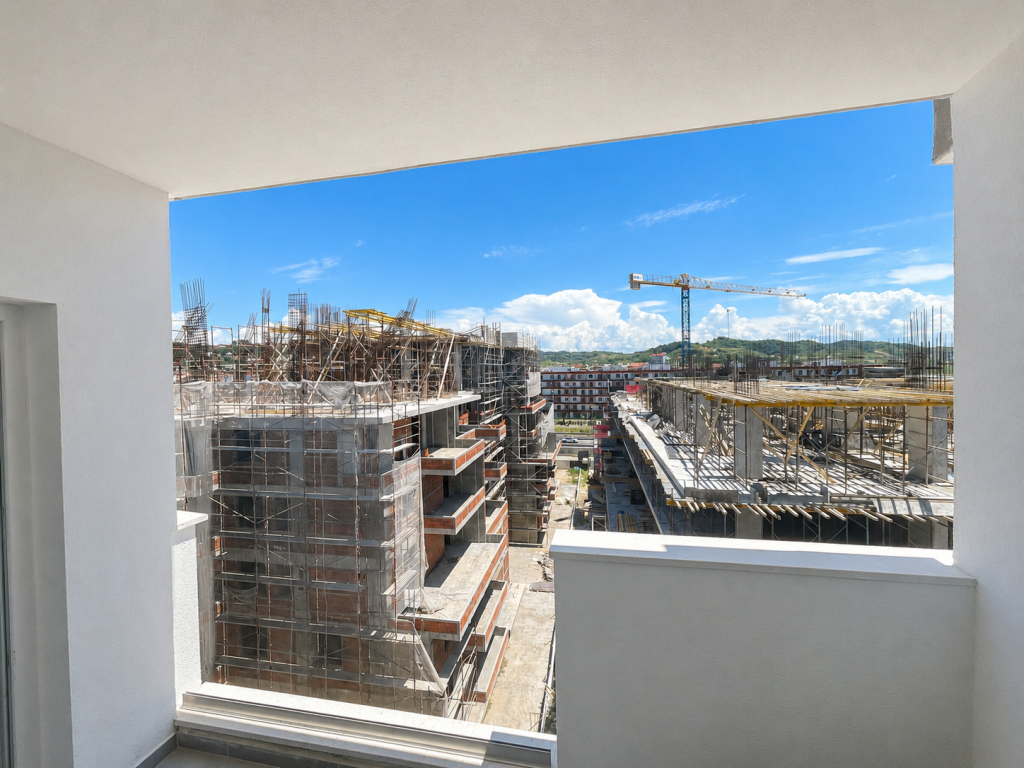 Shitet Apartament 1+1 në Golem