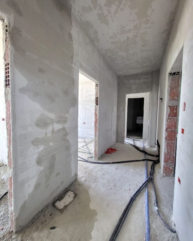Shitet Apartament 2+1+2 Bulevardi i Ri !