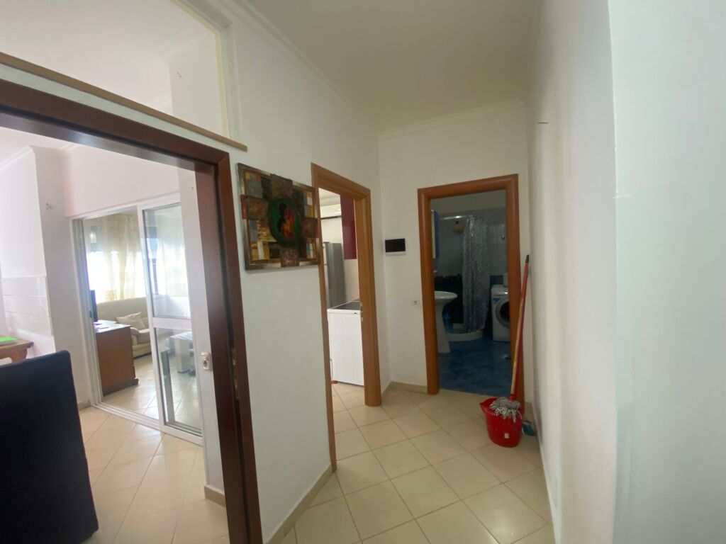 Apartament 2+1 per qera prane Market Aldi Fresk !