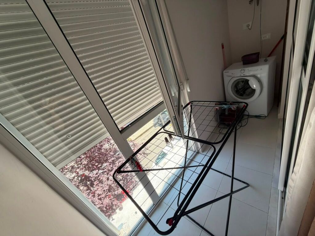 🏢Via Barrikadave, vicino all'Hotel Areela, affittasi appartamento 2+1 arredato, 750 Euro