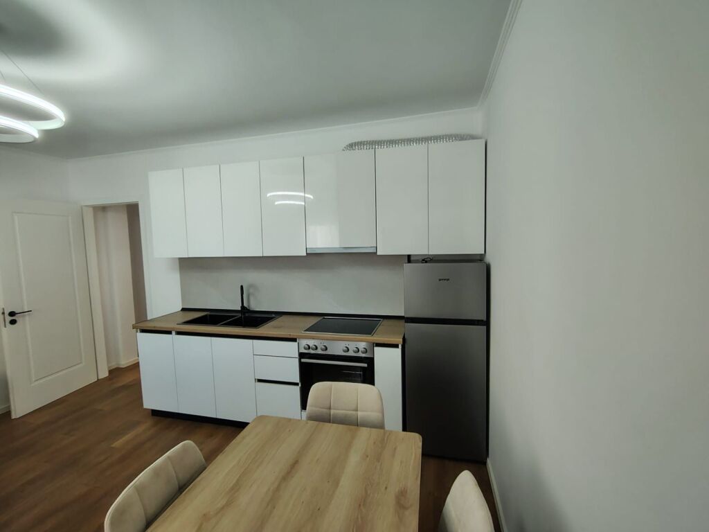 Jepet me qira 1+1 Kinostudio Te UET 500€