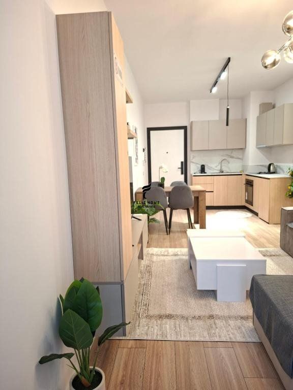 8 APARTAMENTE ME QERA MINE PEZA 6.500 EURO FH-79942