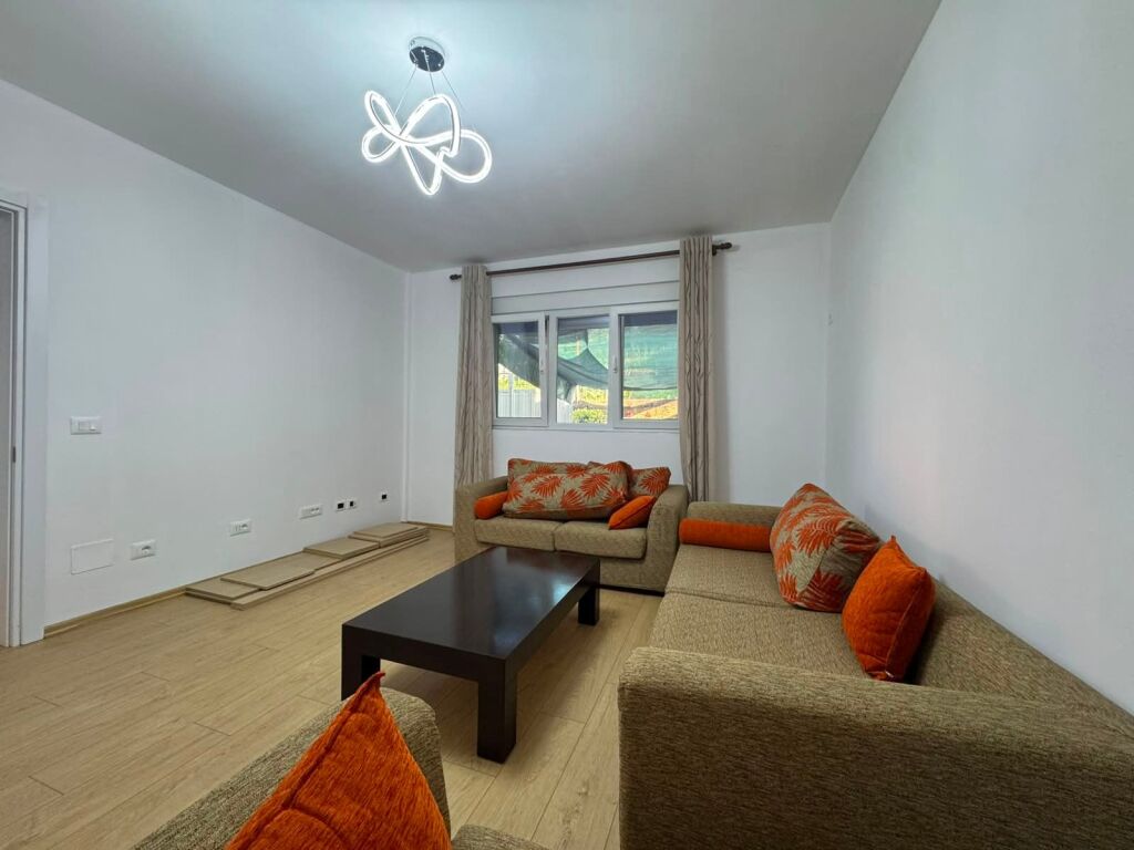 Apartament me Qera-Misto Mame