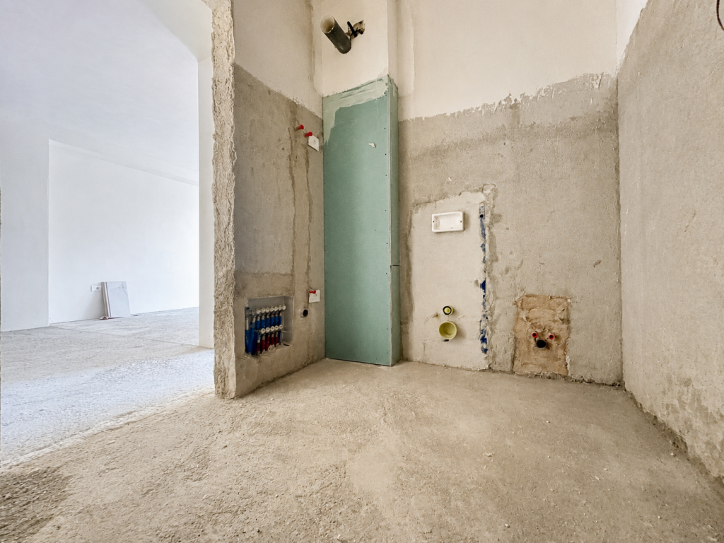 Shitet Apartament 1+1 në Golem