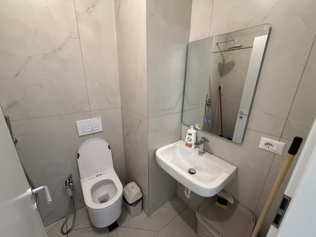📣 SUPER RENT Apartment 1+1 📍 Kadiu Complex, Ali Dem 🛣️ “Pasho Hysa” Street ✨