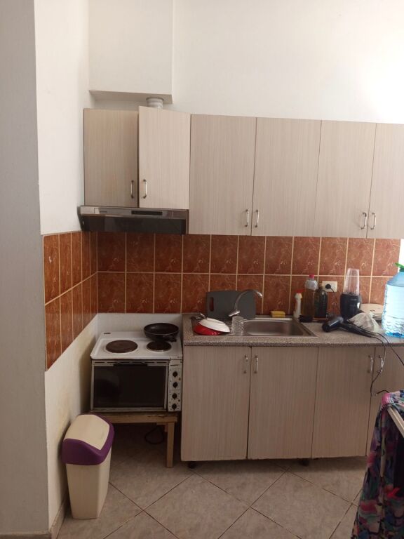 Apartament 1+1. 27000 lekeRruga 5 maji