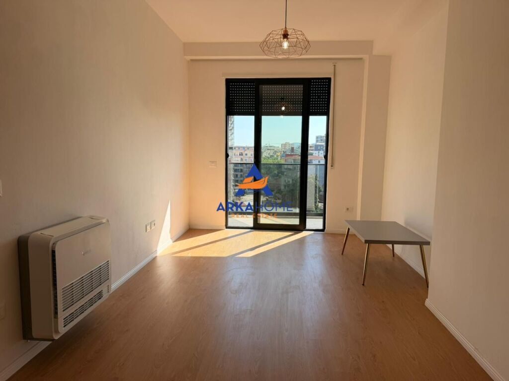 AFFITTASI APPARTAMENTO 2+1+2+BALCONE PRESSO “RESIDENCA STAR BOSKO” 65000 LEK