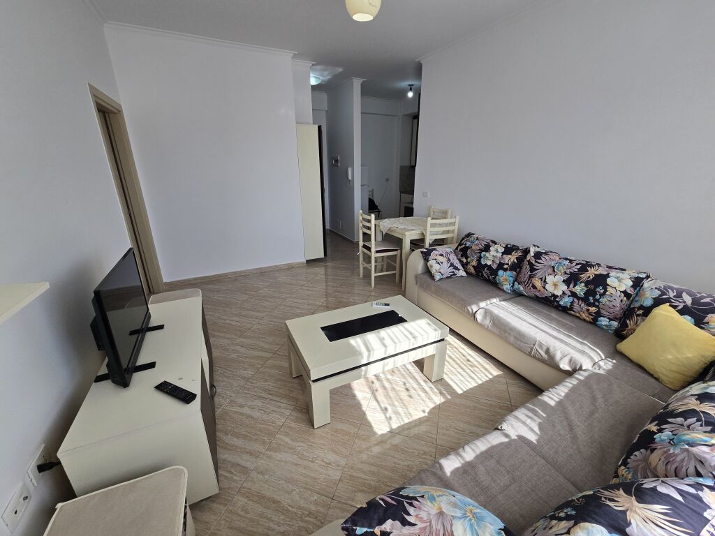 2+1/For rent📍Hotel marinaj near the Flour Factory 📌50,000 lek