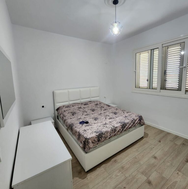 🏡 **JEPET ME QERA SUPER APARTAMENT 2+1 PRANË VALA PARKUT** ✨