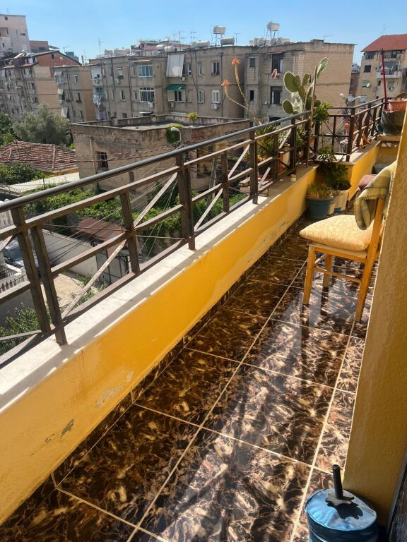 Qera | Shtëpi private 2 + 1 | Ali Demi | 600 €/muaj