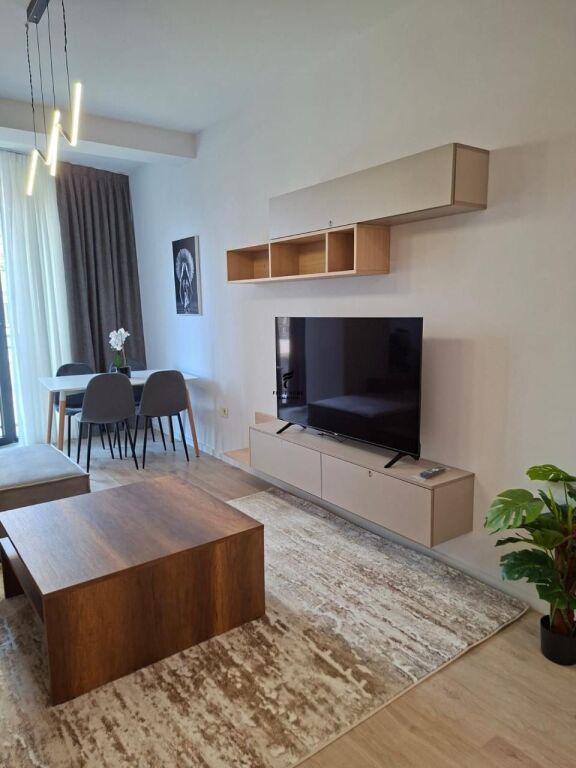 8 APPARTAMENTI IN AFFITTO MINE PEZA 650.000 LEKE FH-79992