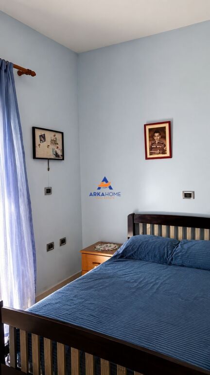 VENDESI APPARTAMENTO 3+1+2 BALCONI " COMPLESSO DI TOM DOSHI, VICINO A SHKOZA" 160.000 EURO 