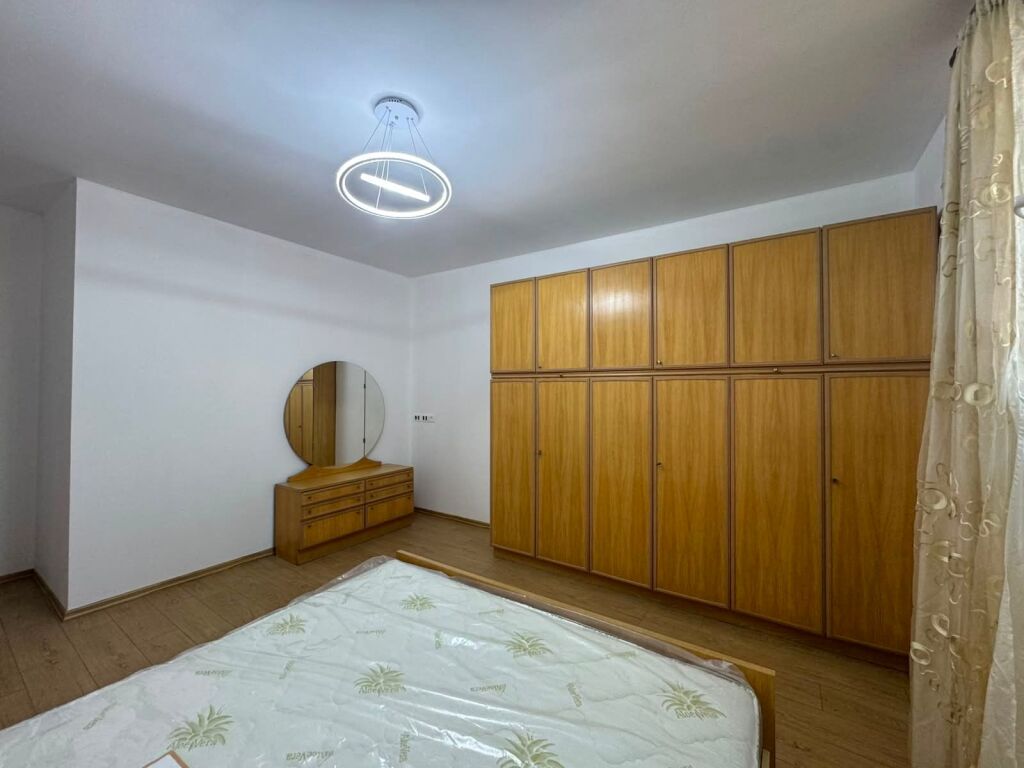 Apartament me Qera-Misto Mame