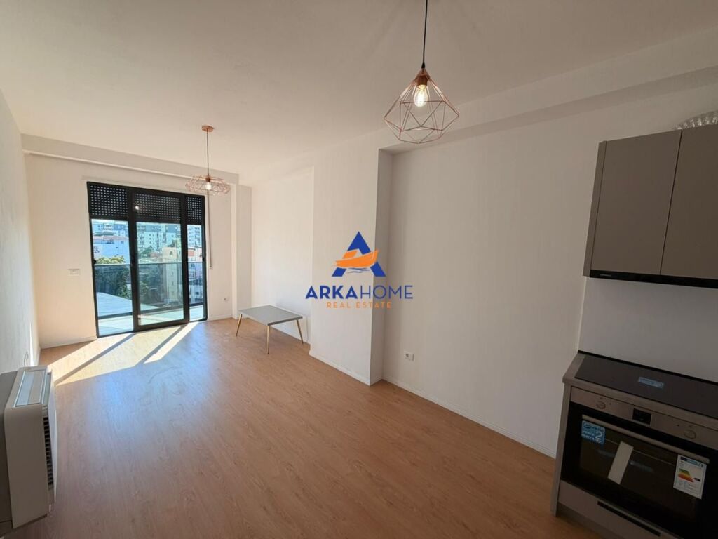 AFFITTASI APPARTAMENTO 2+1+2+BALCONE PRESSO “RESIDENCA STAR BOSKO” 65000 LEK