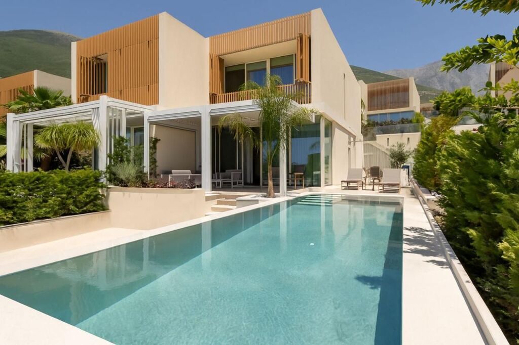 Two-storey villa for sale in Green Coast 1 palase (ID 4151227)