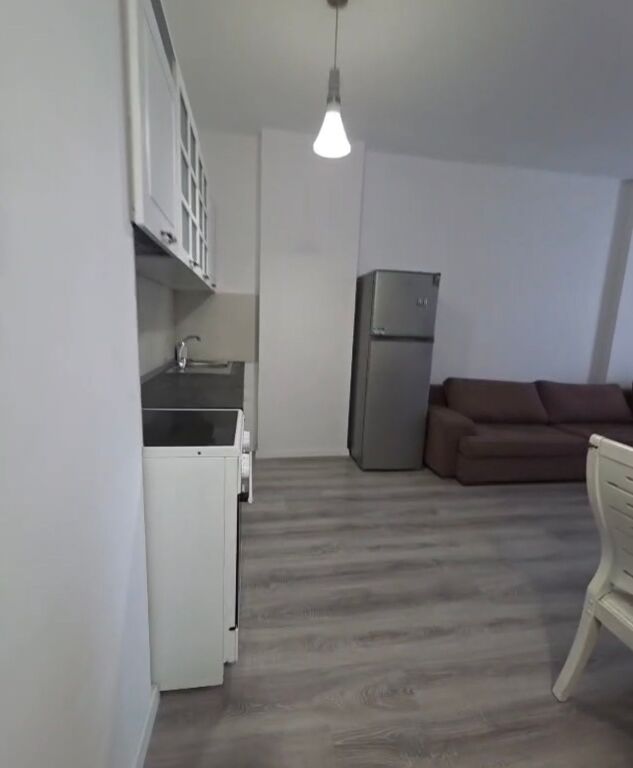In affitto 1+1+ parcheggio E88 Laprake 550 mila leke