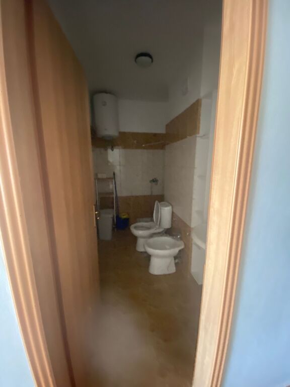 🏡 Appartamento 1+1+ Garage in Vendita, complesso con piscina - Mali i robit