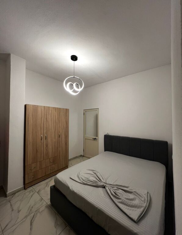 Apartment 2+1. 37000 leke.Siri kodra Street