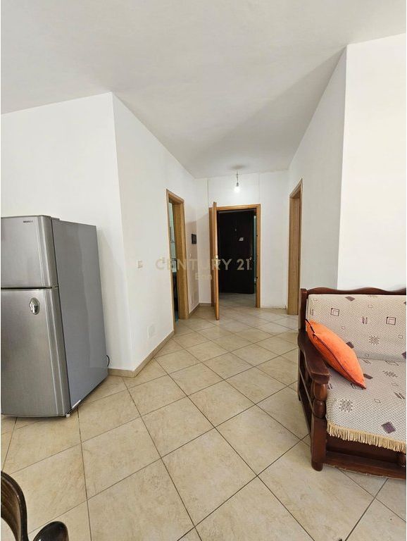 SHITET APARTAMENT 2+1+2 NE PLAZH TE ADRIATIKU DURRES !
