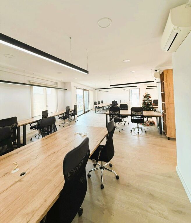 🏢 Ufficio in affitto nel complesso Delijorgji✨