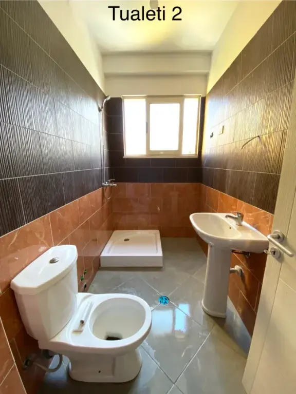 Apartament 2+1 me qera ne Shkoze