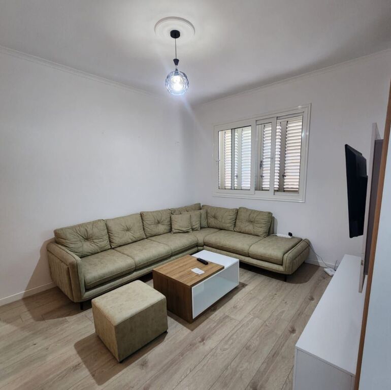 🏡 **JEPET ME QERA SUPER APARTAMENT 2+1 PRANË VALA PARKUT** ✨