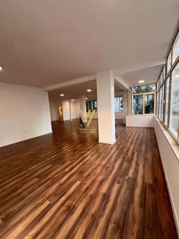 BUSINESS PREMISES 150 M2 FOR RENT AT DRY LAKE 180,000 LEKE