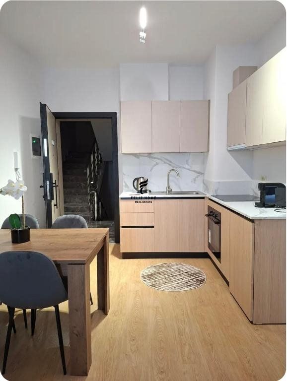 8 APARTAMENTE ME QERA MINE PEZA 6.500 EURO FH-79942