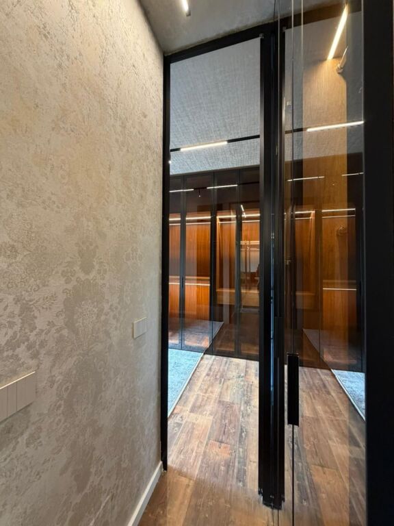 APARTAMENT LUKSOZ PER SHITJE TEK AMBASADOR 3