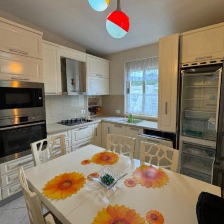 🏡 **Apartment 2+1 for Sale with Private Land – Lura Complex 1, Lalzi Bay** 🌊✨