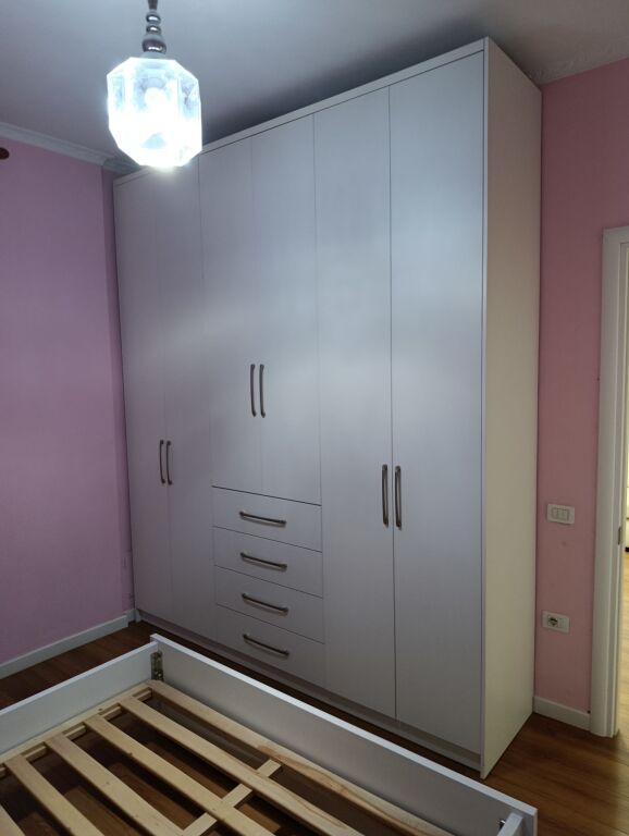 Qera | Apartament 1 + 1 | Rruga 5 Maji | 450 €/muaj