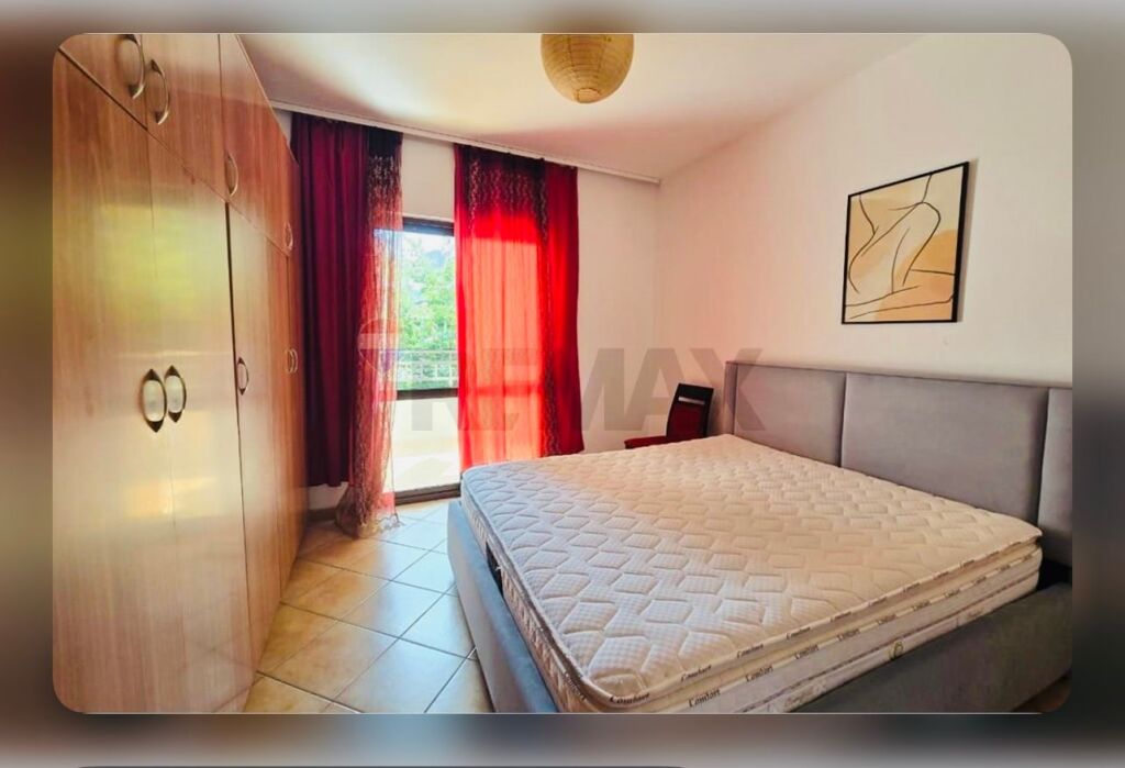 Appartamento 1+1 in Affitto a Komuna e Parisit