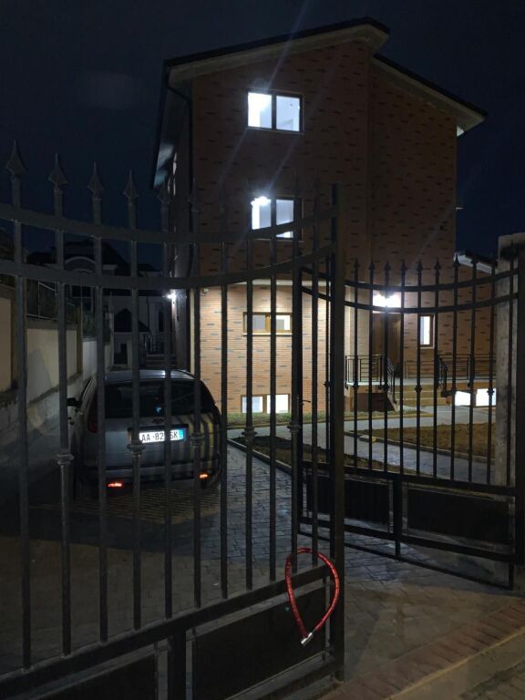 Affitto | Vilë 10 + 1 | TEG – Tirana East Gate | 3000 €/mese