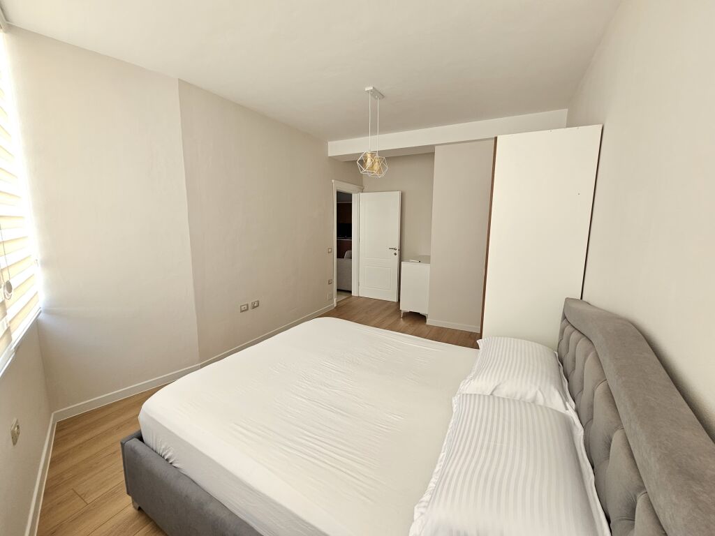 For rent 2+1+1 Haxhi Hysen Dalliu St. 700 thousand lek