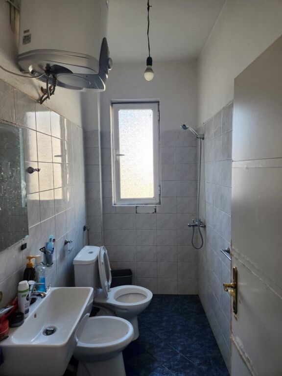 Jepet Me Qera Apartament 1+1+1 Ballkon