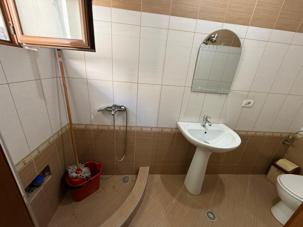 Casa in affitto 2+1 Korçë