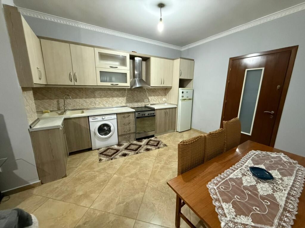 Casa in affitto 2+1 Korçë