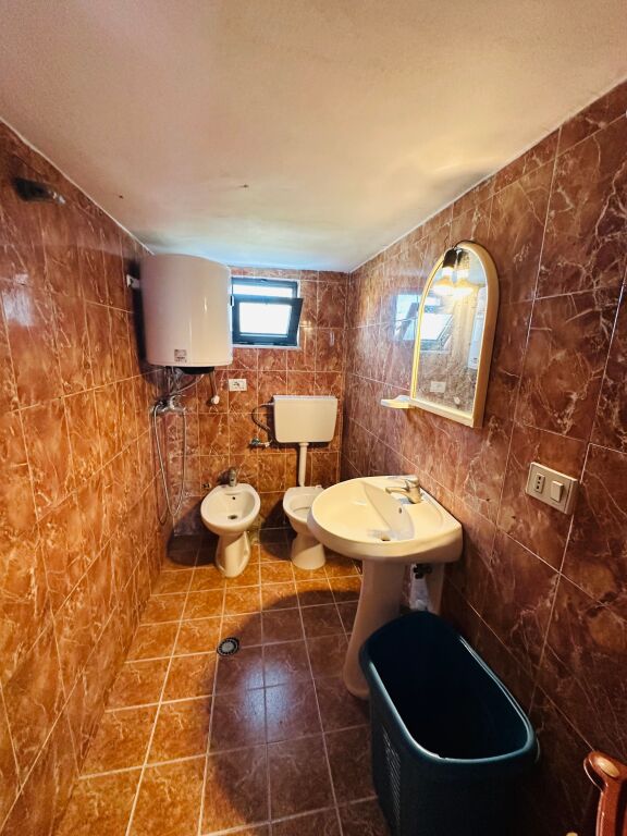Jepet Me Qera Apartament 1+1+1 Post Parkimi + 1 Ballkon