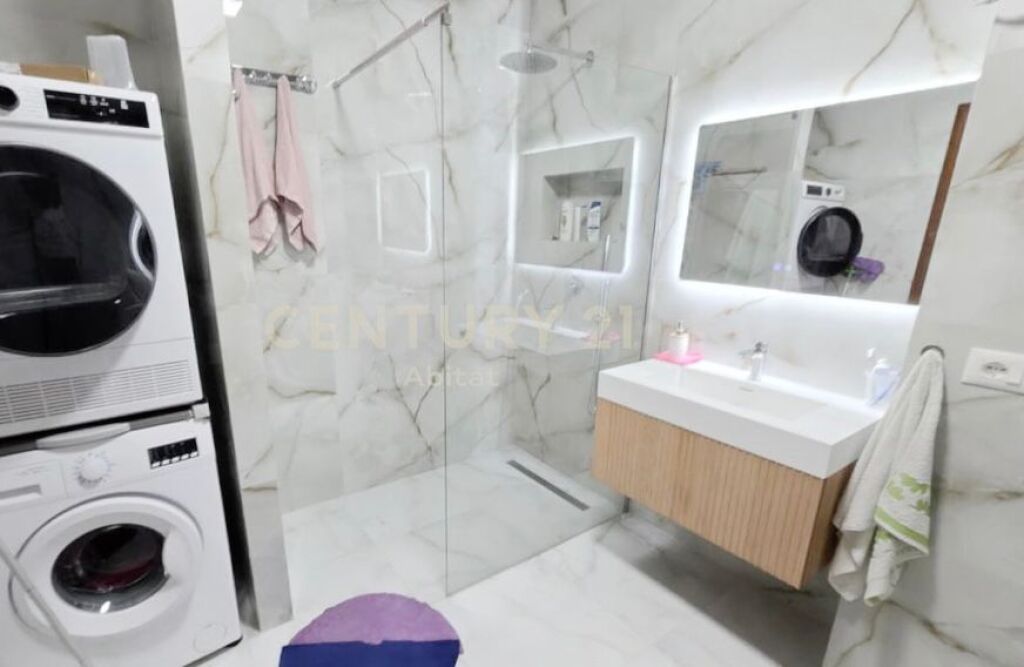 Apartament Modern 1D+1B • Vilat Gjermane • Larese &amp; Tharese