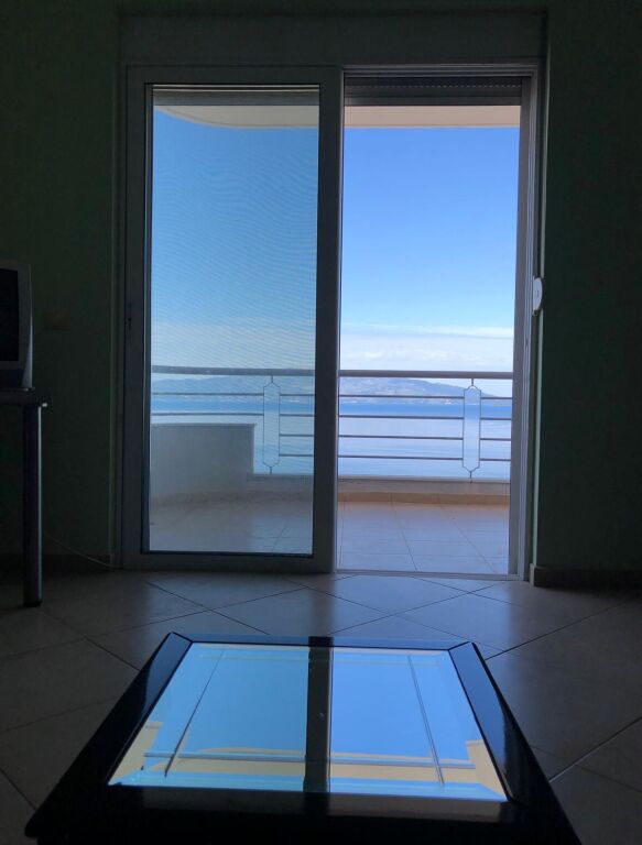 Appartamento 2+1 in vendita a Saranda, con vista mare