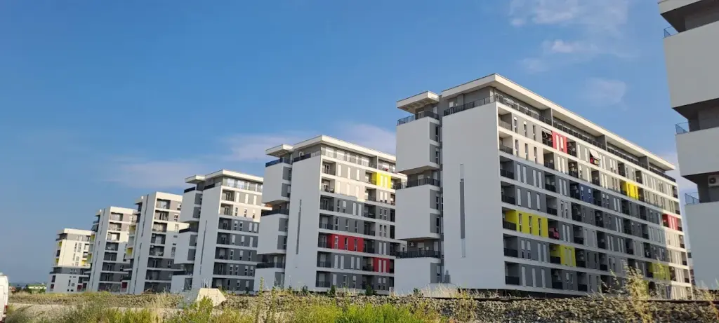 Shitet Apartament 1+1 në Univers City, Tiranë