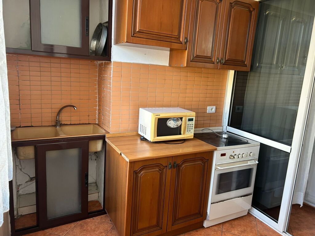 For rent 2+1+1 Boulevard Zogu i Pare 600 thousand lek