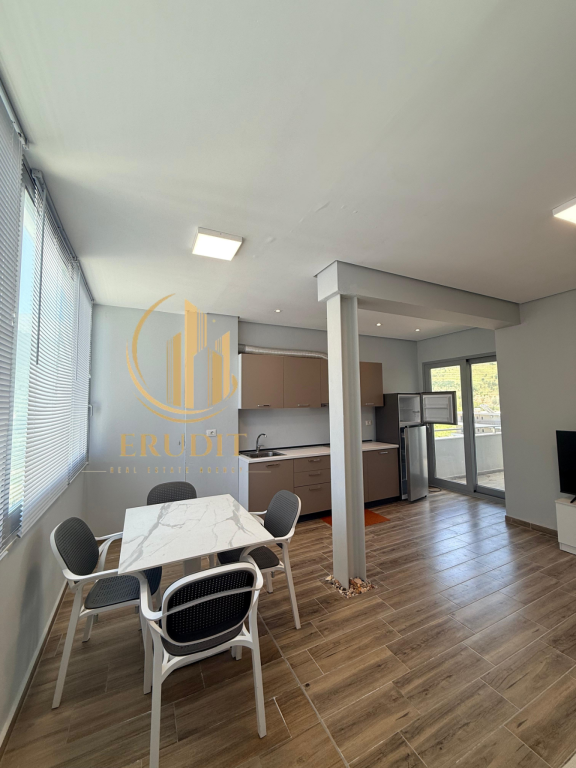 Appartamento 1+1 in Vendita a Radhimë