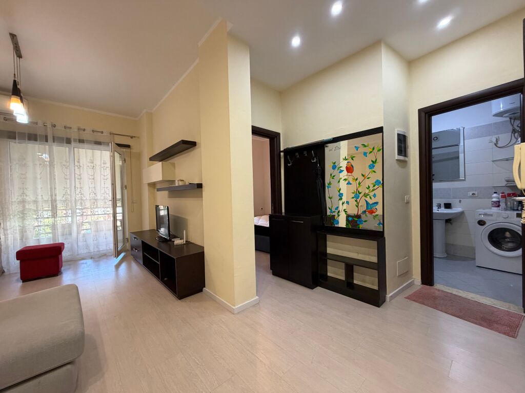 In AFFITTO (57'500 leke/mese) appartamento 1+1+PARCHEGGIO, Residenza "Kodra e Diellit"