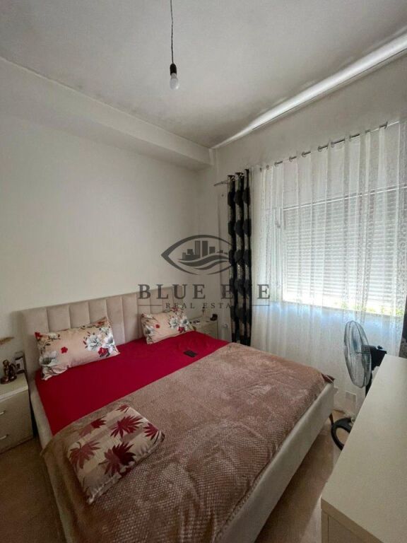 Private house building 2+1 plus two business premises for Sale together in Durrës, Old swamp