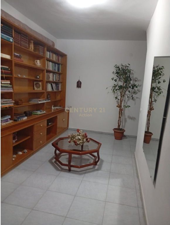 AFFITTASI APPARTAMENTO 2+1 – 21 DICEMBRE, TIRANA 600 € /Mese